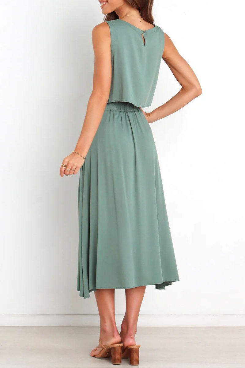 Gracefully Styled Garment for Any Occasion