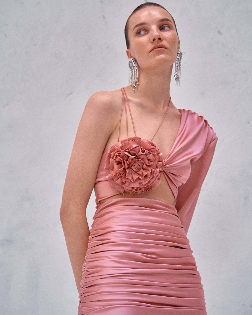 Beautifully Crafted Dress in a Classic Style