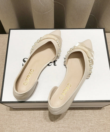 Classic Vintage Shoes with a Flattering Fit