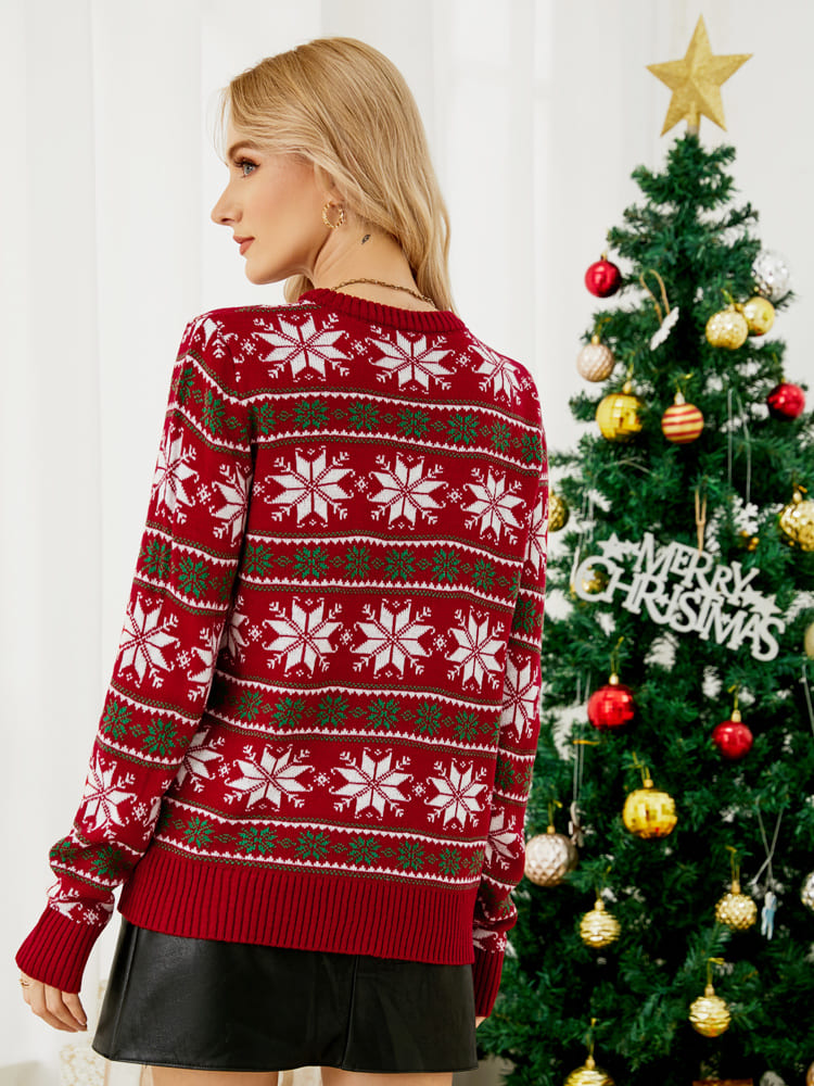 Well Tailored Sweater with a Graceful Silhouette