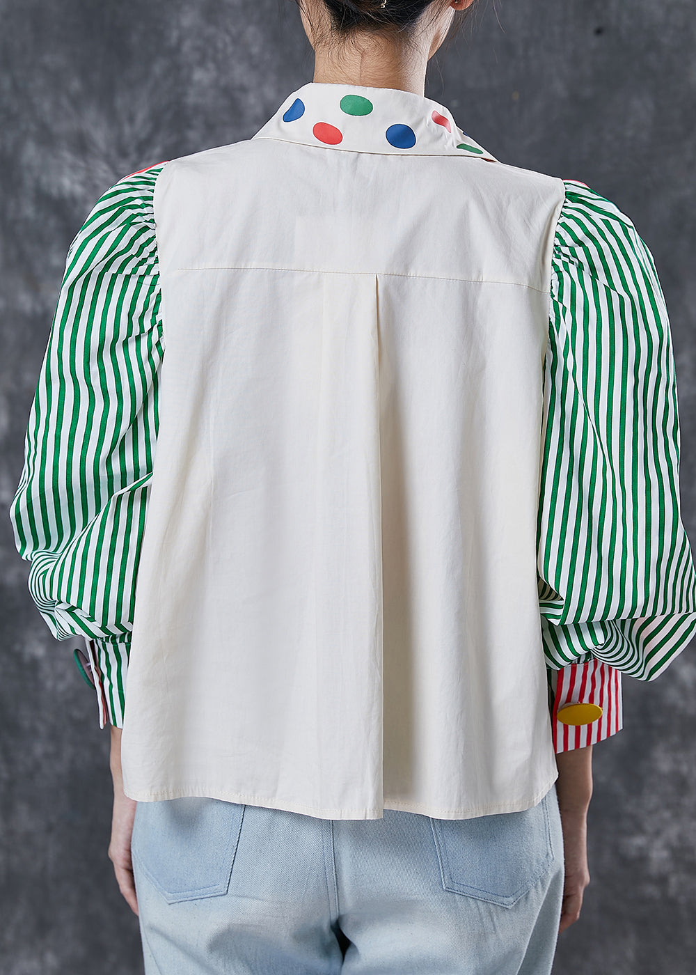 Elegantly Styled Blouse for Everyday Wear