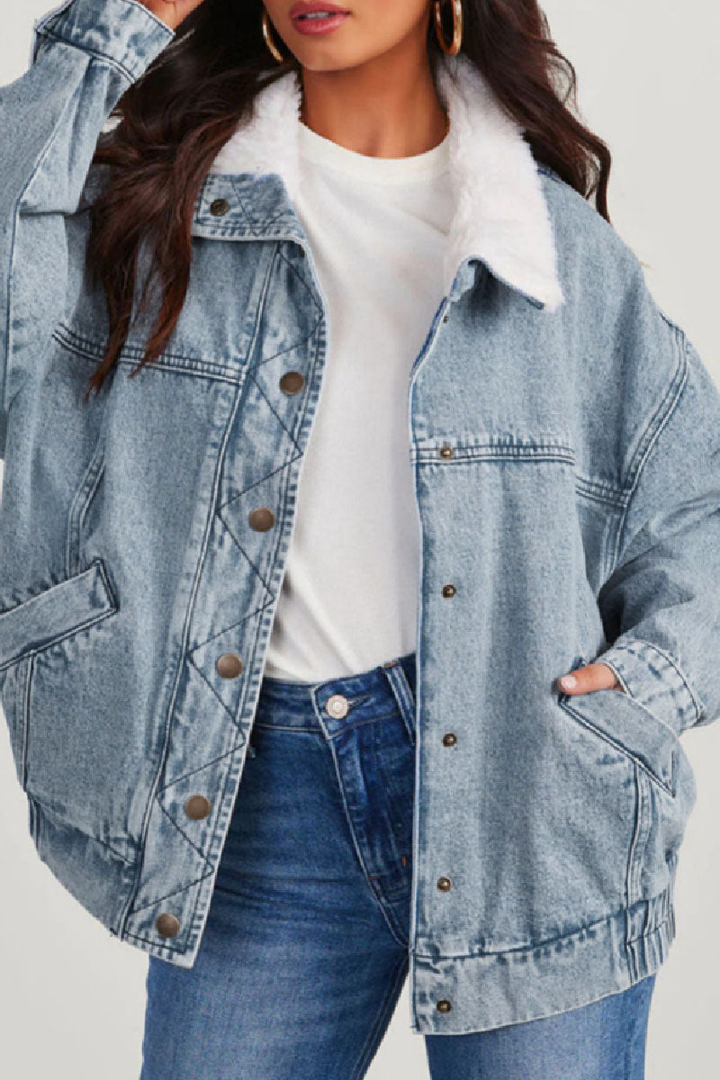 Elegantly Styled Jacket for Everyday Wear