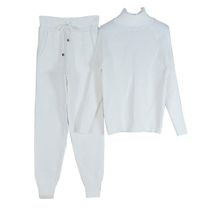 Classic Vintage Sweater with a Flattering Fit