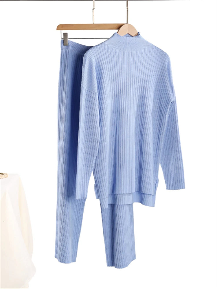 Effortlessly Elegant Garment with a Timeless Design