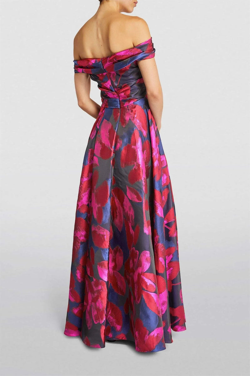 Classic Vintage Garment with a Flattering Fit