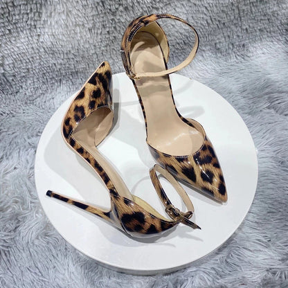 Effortlessly Elegant Shoes with a Timeless Design