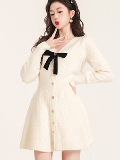 Effortlessly Elegant Dress with a Timeless Design