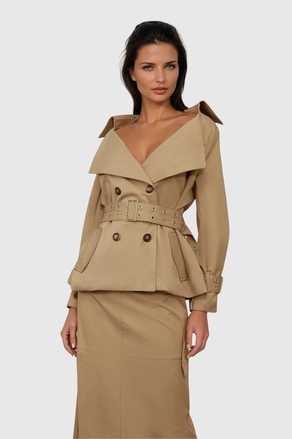 Elegantly Styled Coat for Everyday Wear