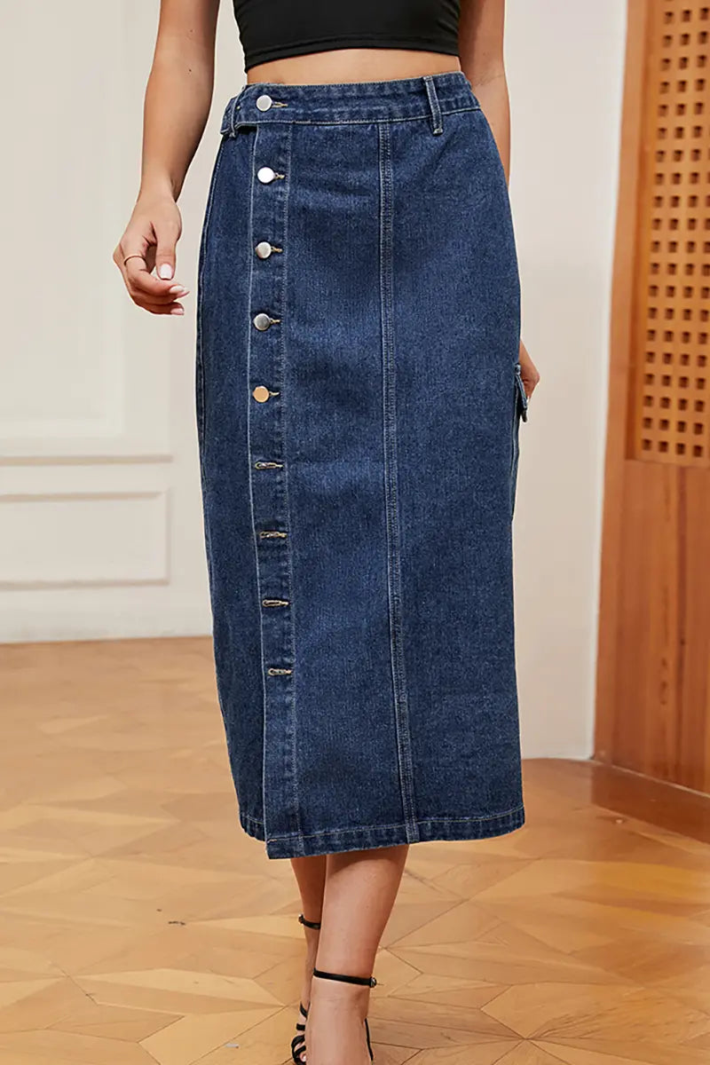 Gracefully Styled Garment for Any Occasion