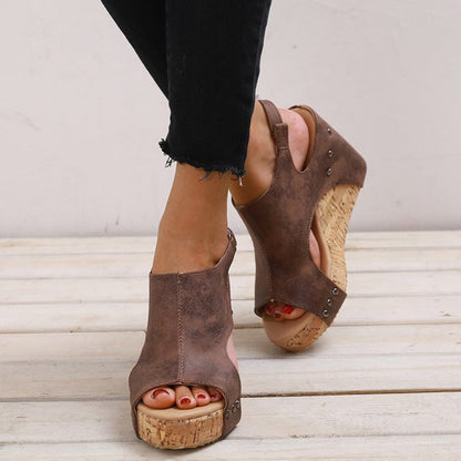 Elegantly Styled Shoes for Everyday Wear