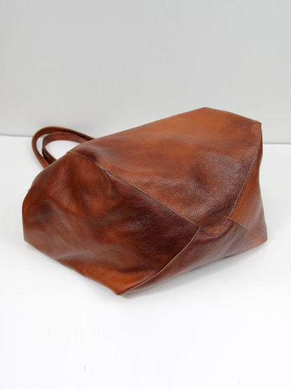Polished Bag with an Effortless Classic Look