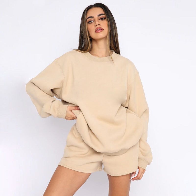 Classic Vintage Pullover with a Flattering Fit