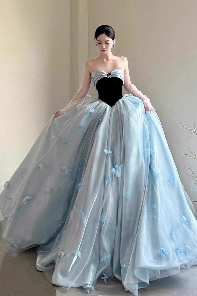 Beautifully Crafted Garment in a Classic Style