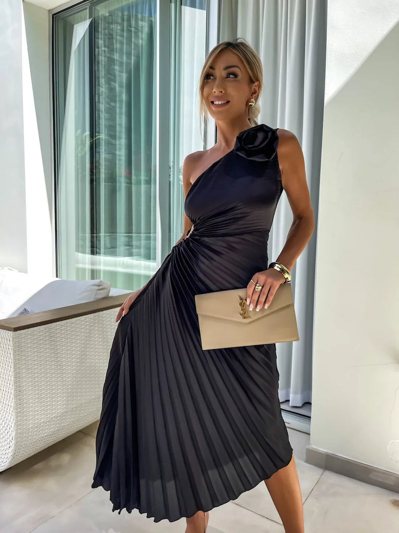 Effortlessly Elegant Dress with a Timeless Design