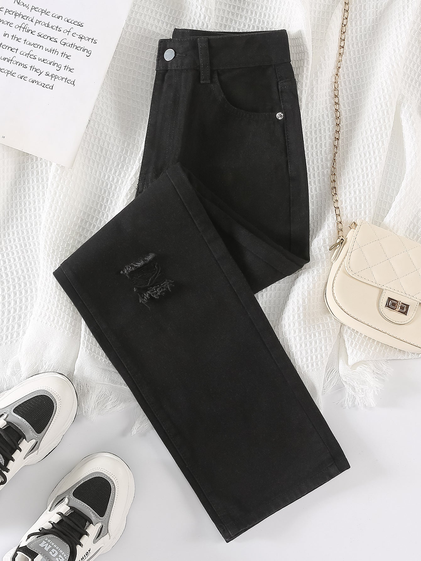 Well Tailored Garment with a Graceful Silhouette
