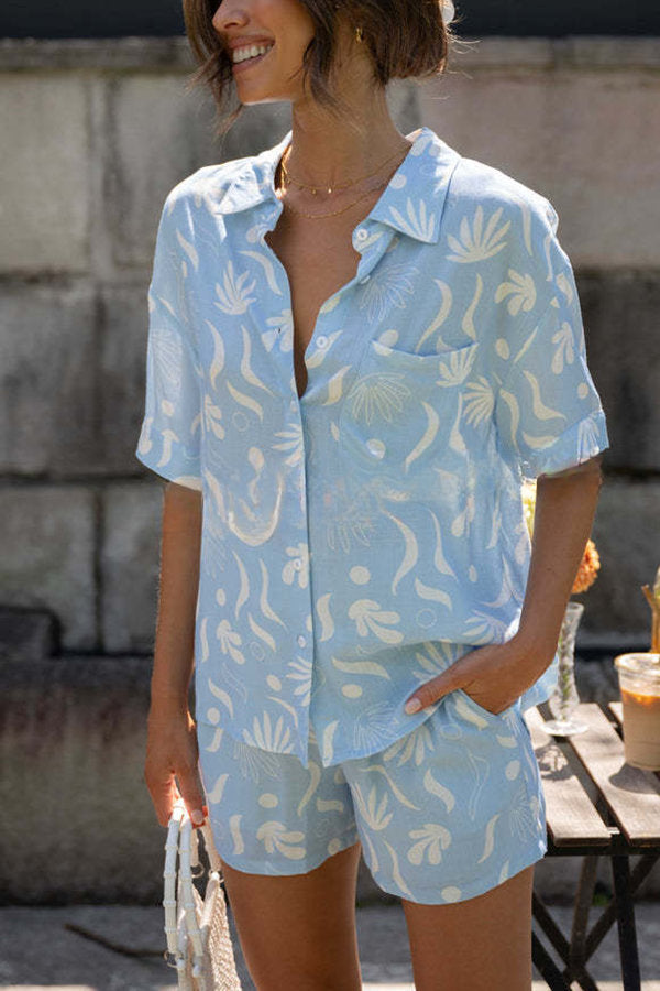 Beautifully Crafted Blouse in a Classic Style