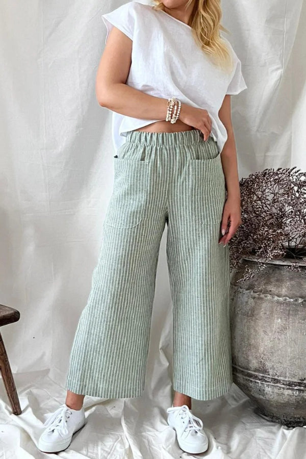 Beautifully Finished Pants in a Timeless Design