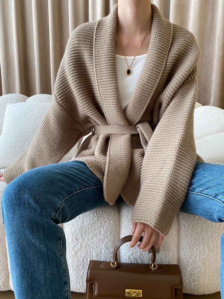 Gracefully Styled Cardigan for Any Occasion