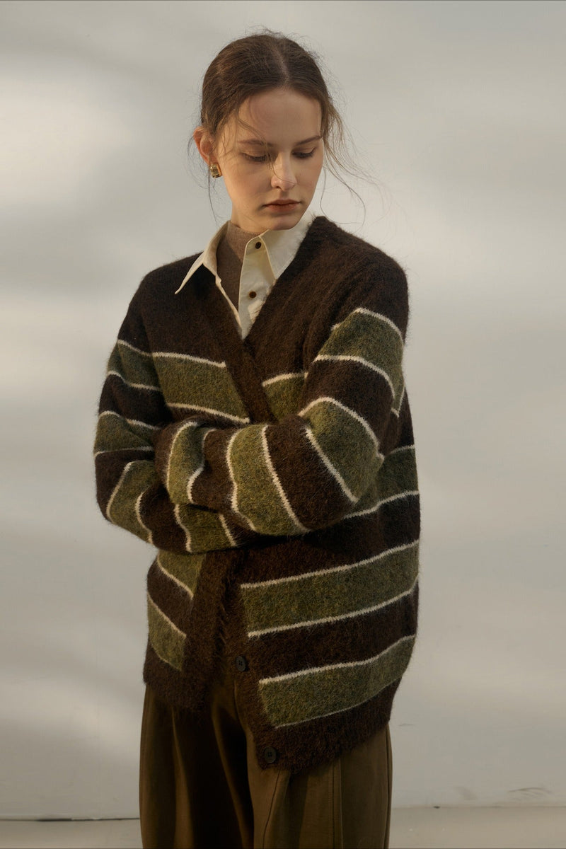 Classic Vintage Cardigan with a Flattering Fit