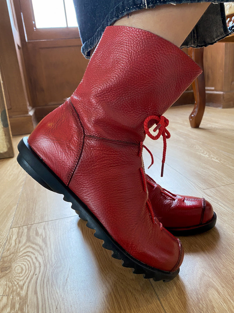 Beautifully Finished Boots in a Timeless Design