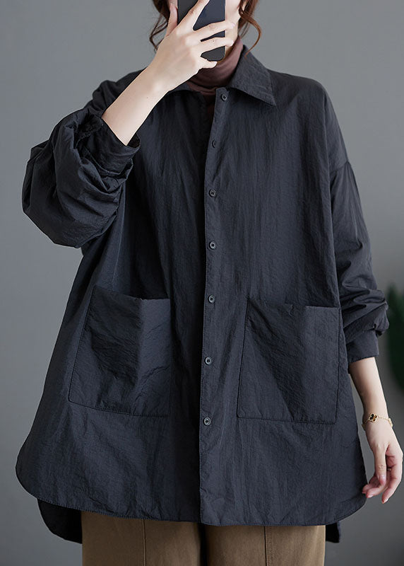Well Tailored Coat with a Graceful Silhouette