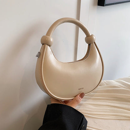 Effortlessly Elegant Bag with a Timeless Design