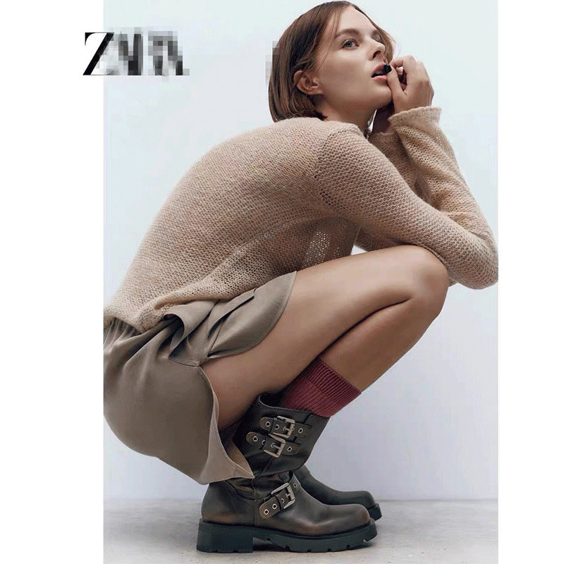 Well Tailored Shoes with a Graceful Silhouette