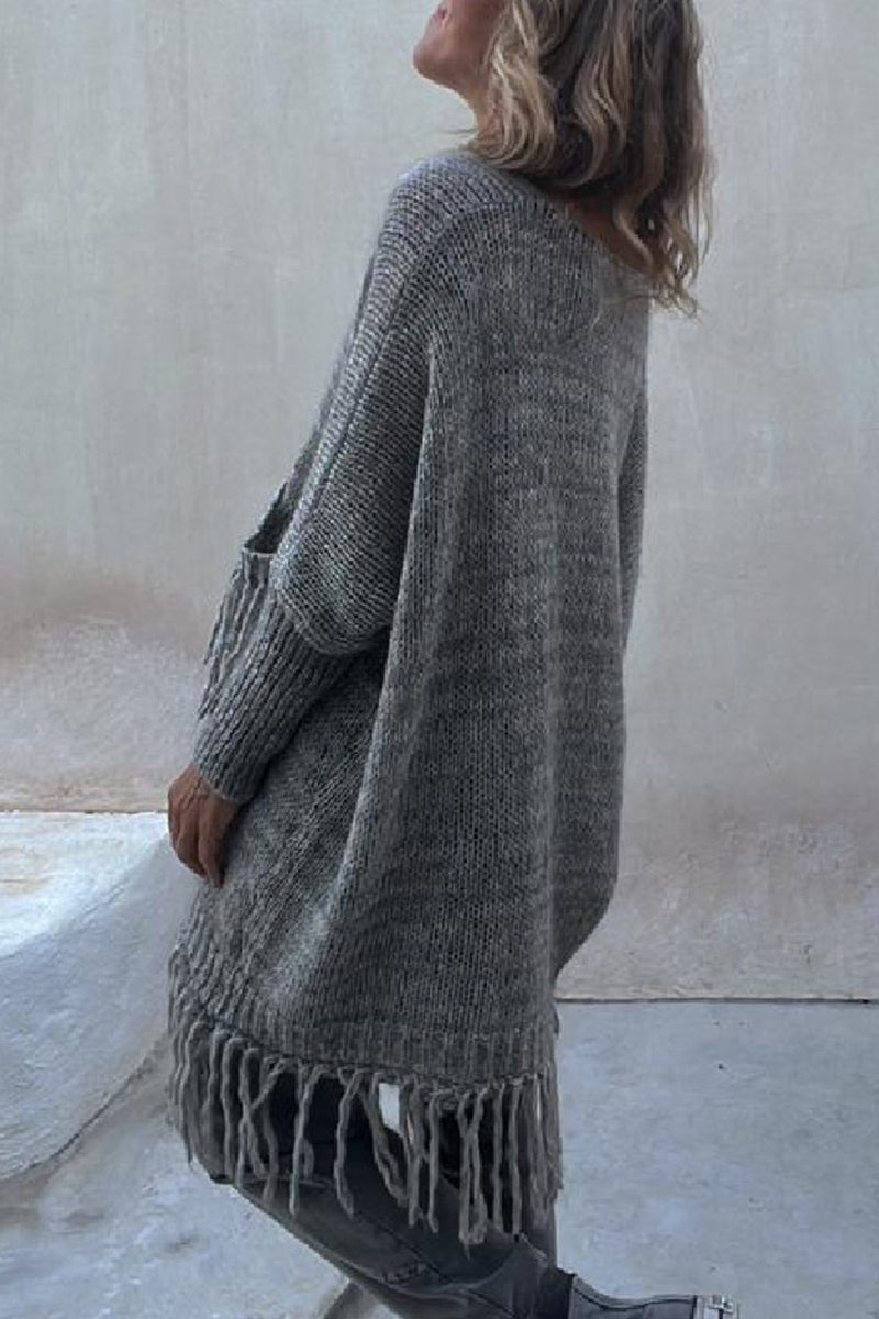 Well Tailored Top with a Graceful Silhouette