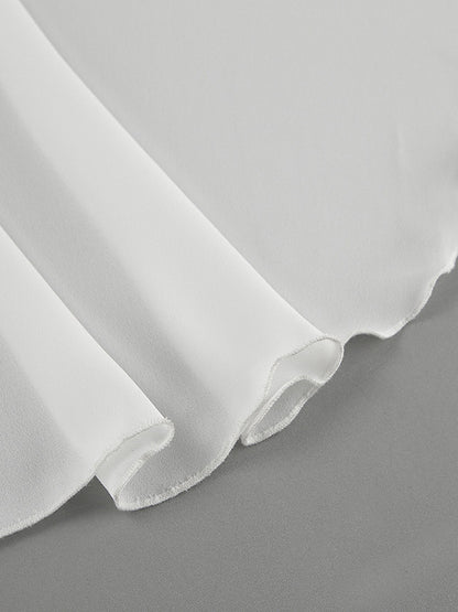 Well Tailored Blouse with a Graceful Silhouette