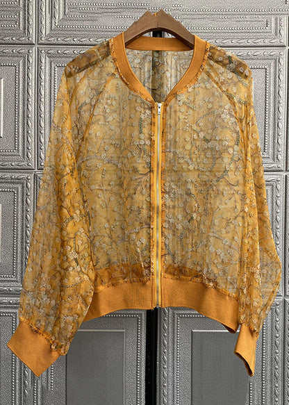 Beautifully Finished Coat in a Timeless Design