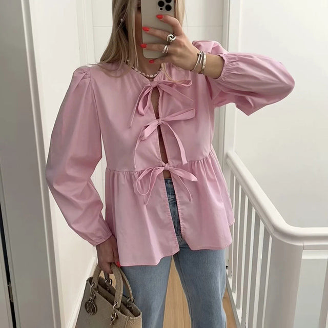 Classic Vintage Shirt with a Flattering Fit
