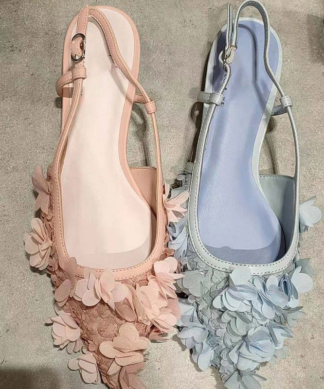 Well Tailored Sandals with a Graceful Silhouette