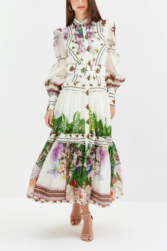 Well Tailored Dress with a Graceful Silhouette