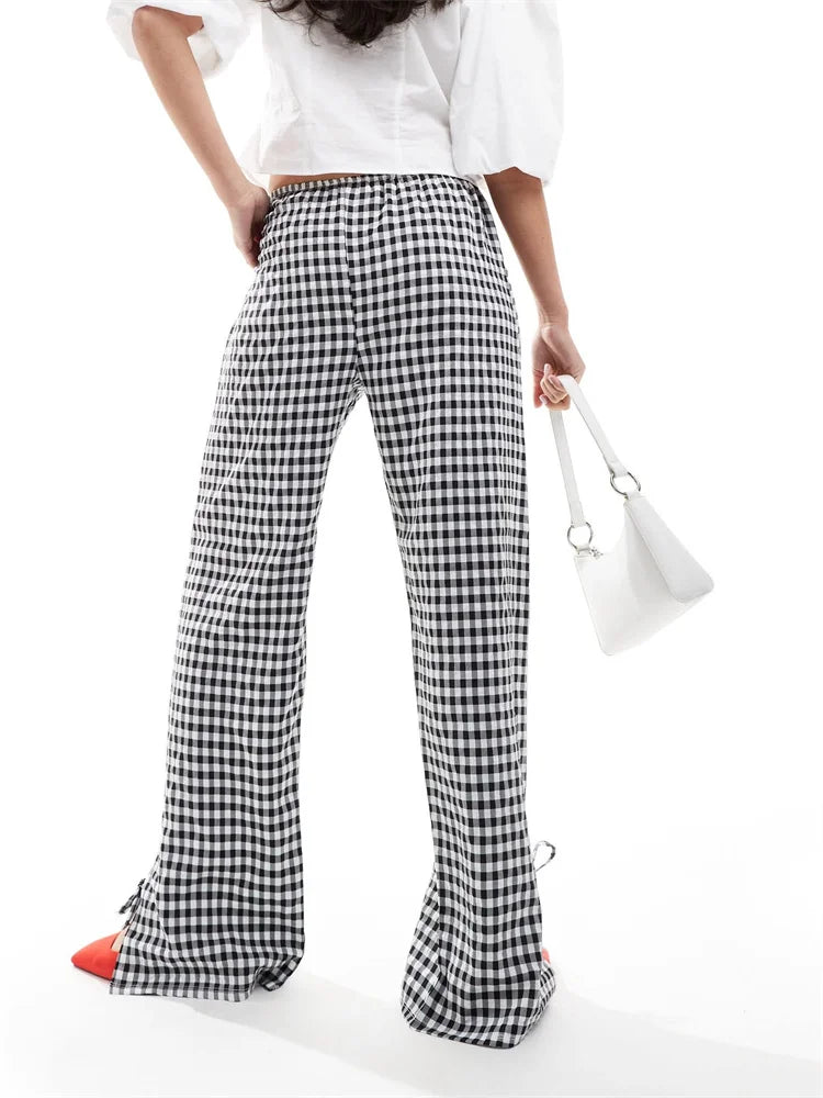 Effortlessly Elegant Garment with a Timeless Design