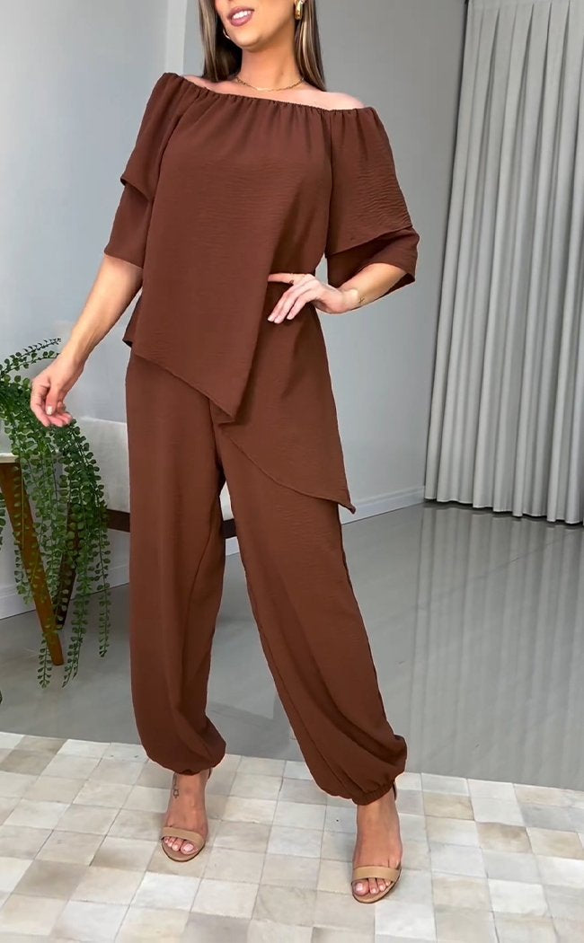 Effortlessly Elegant Trousers with a Timeless Design