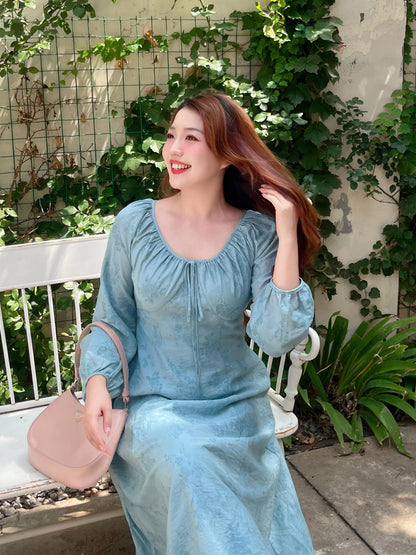 A Vintage Style Dress with Delicate Timeless Details