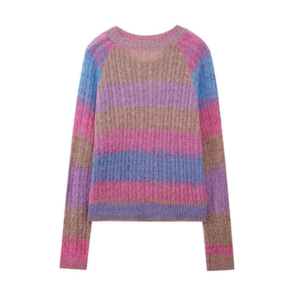 Classic Vintage Sweater with a Flattering Fit