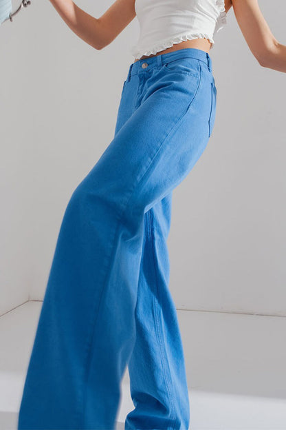 Beautifully Finished Garment in a Timeless Design