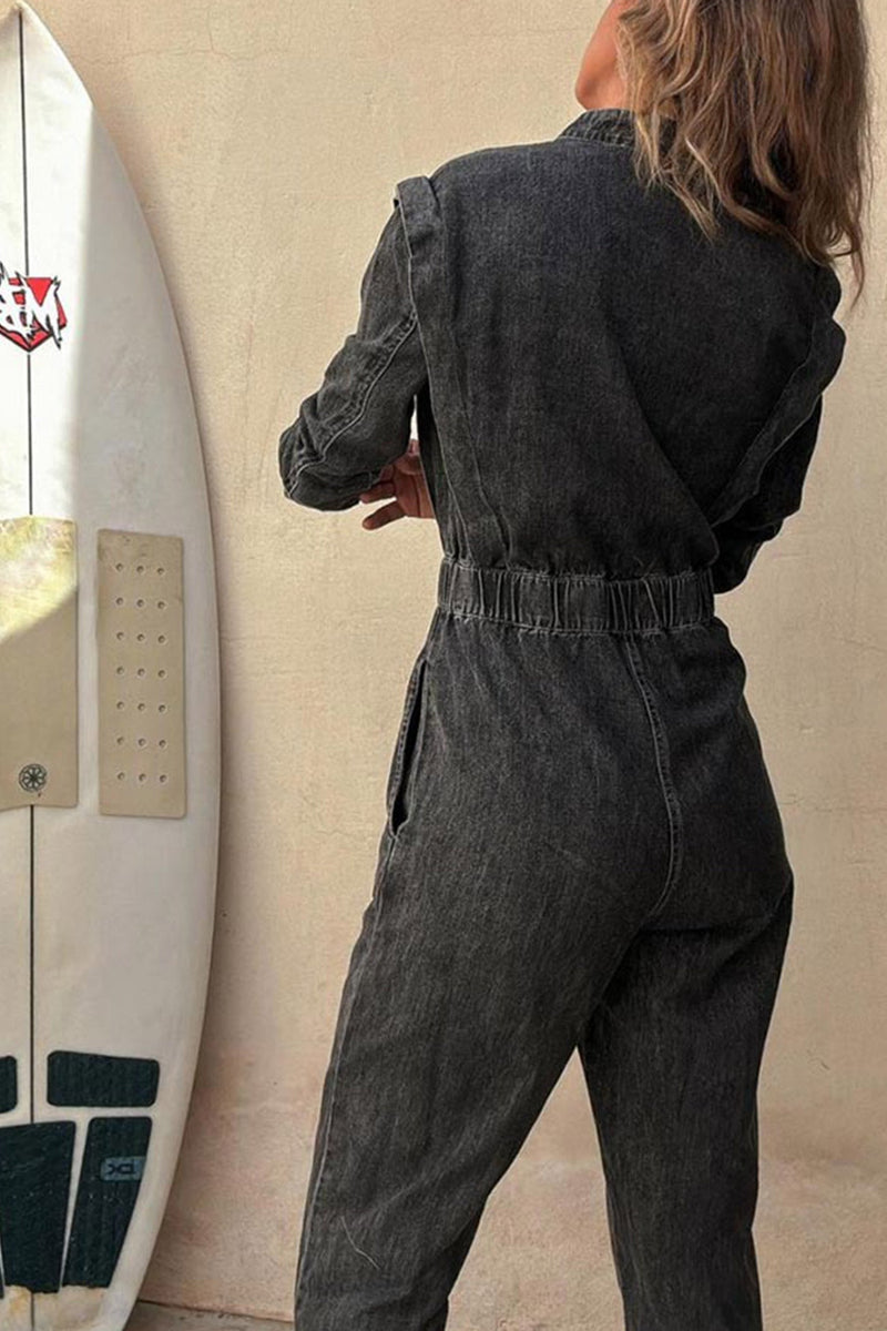Well Tailored Garment with a Graceful Silhouette