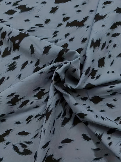 A Vintage Style Blouse with Delicate Timeless Details