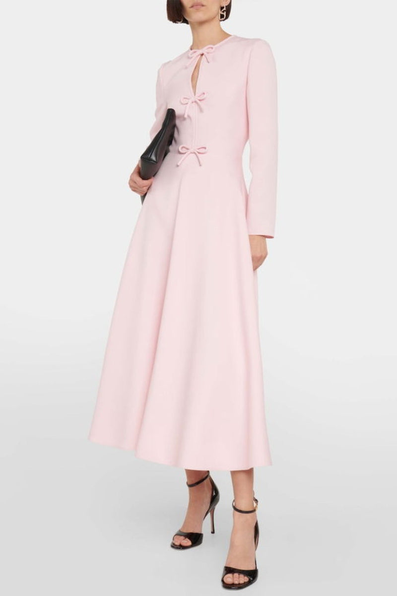 Classic Vintage & Enduringly Stylish Dress