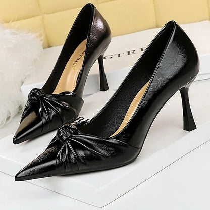 Polished Heels with an Effortless Classic Look