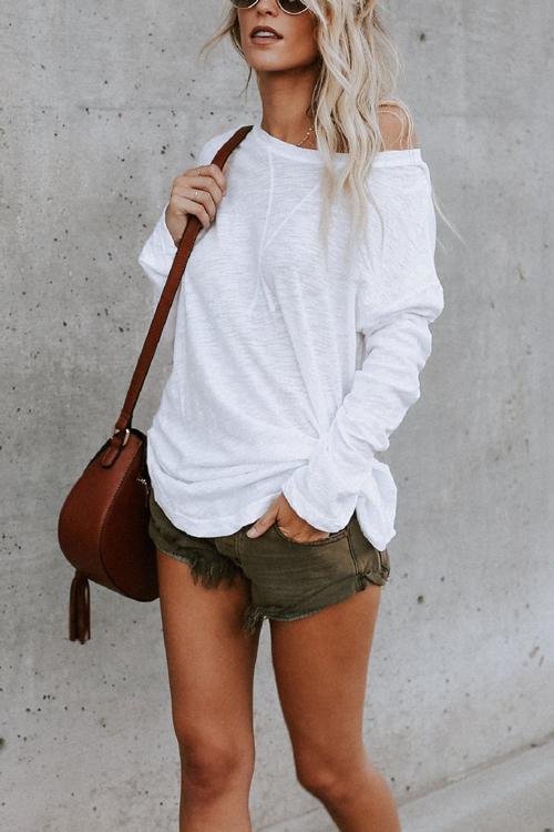 Effortlessly Elegant T-Shirt with a Timeless Design