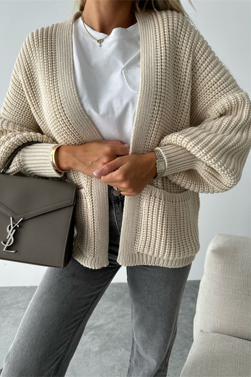 Effortlessly Elegant Garment with a Timeless Design