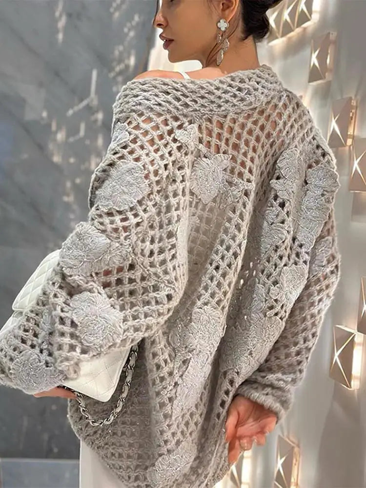 Effortlessly Elegant Cardigan with a Timeless Design