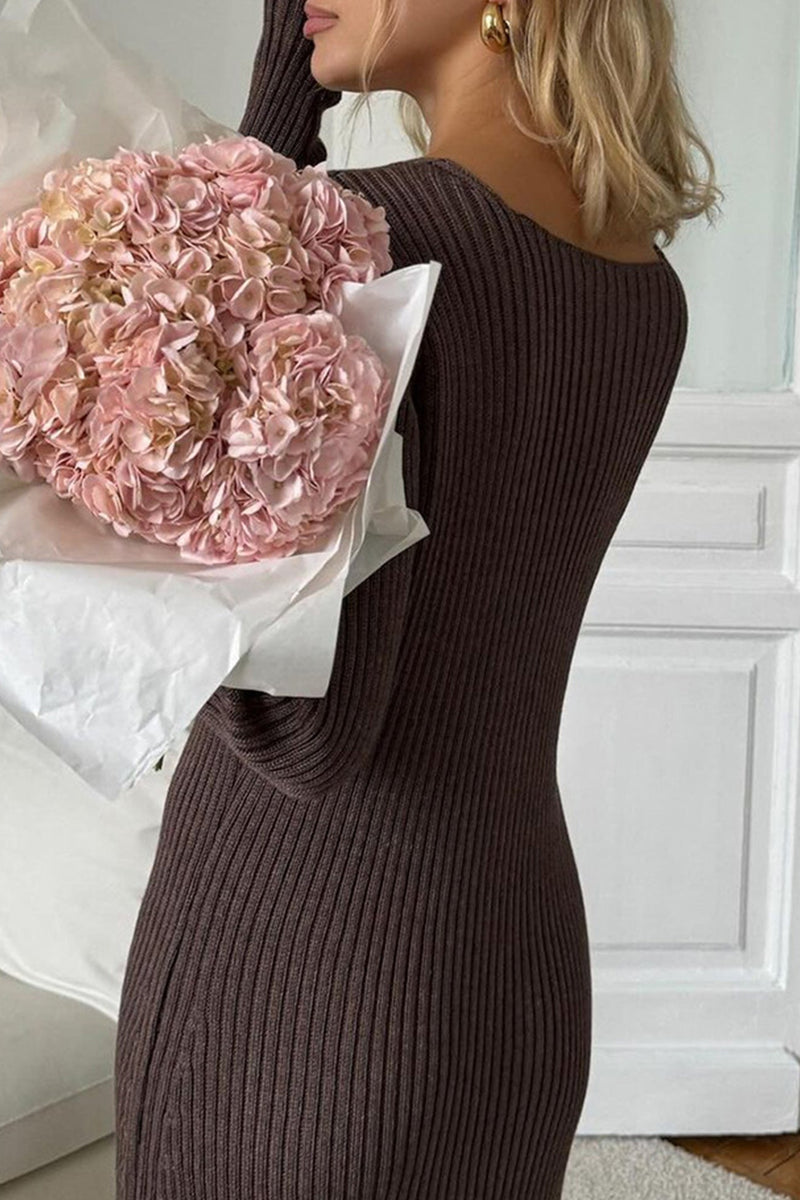 Well Tailored Dress with a Graceful Silhouette