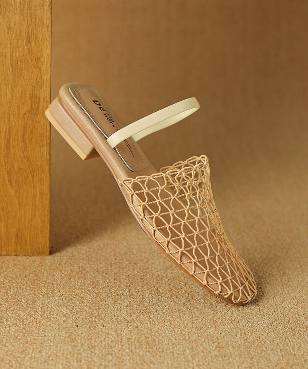 Well Tailored Sandals with a Graceful Silhouette