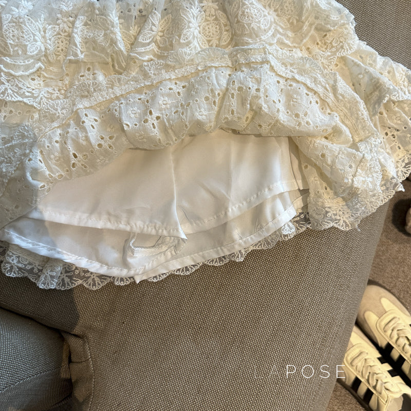 Beautifully Finished Garment in a Timeless Design