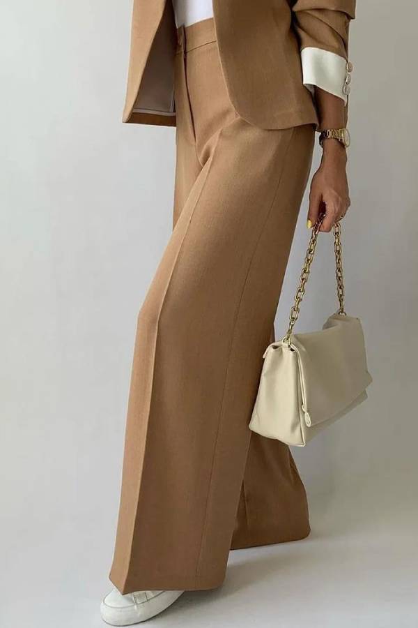 Gracefully Styled Pants for Any Occasion