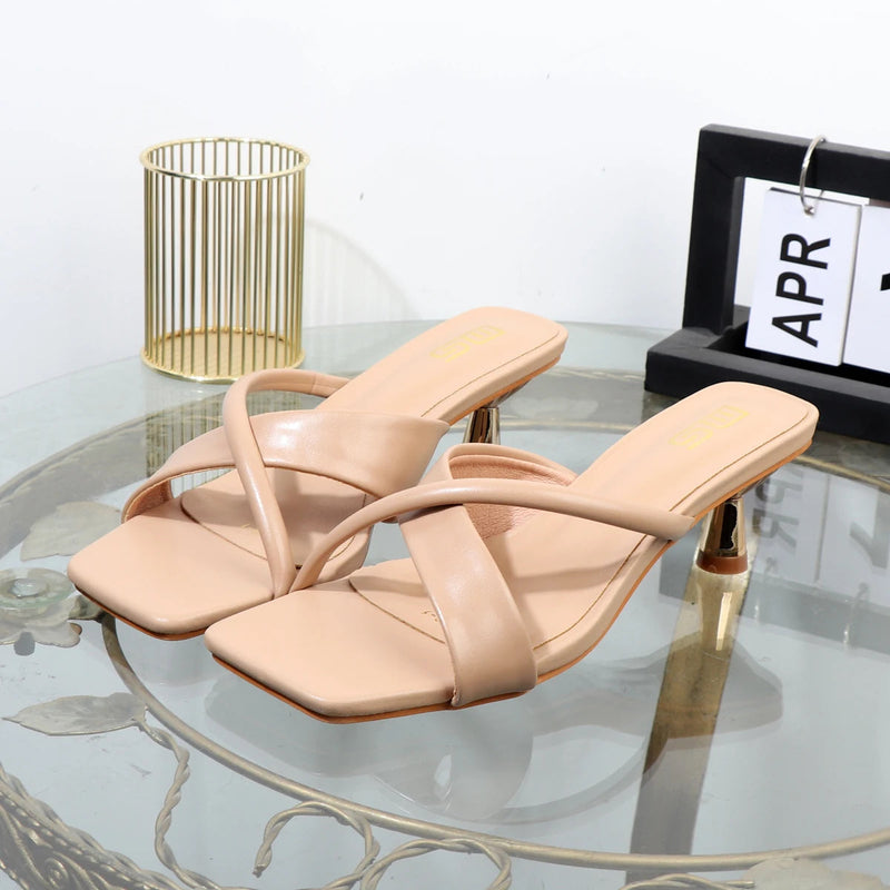 Well Tailored Sandals with a Graceful Silhouette